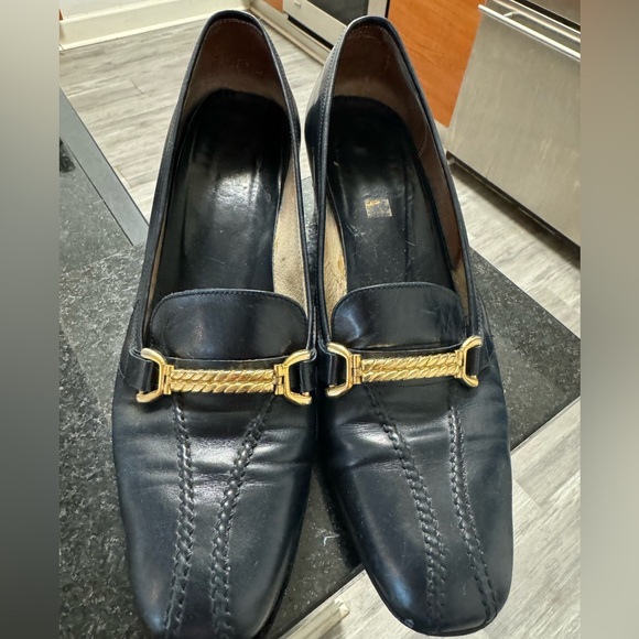 Authentic Gucci Shoe Hardware - Picture 5 of 8